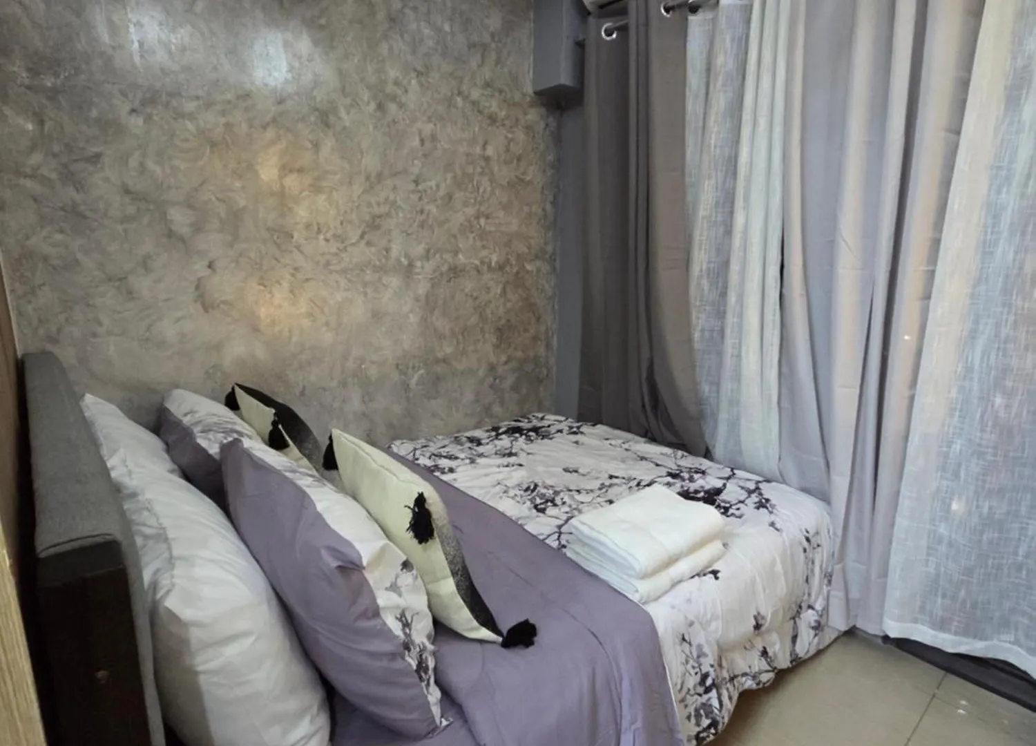 Cozy Corner At Shore 2 Manila Philippines
